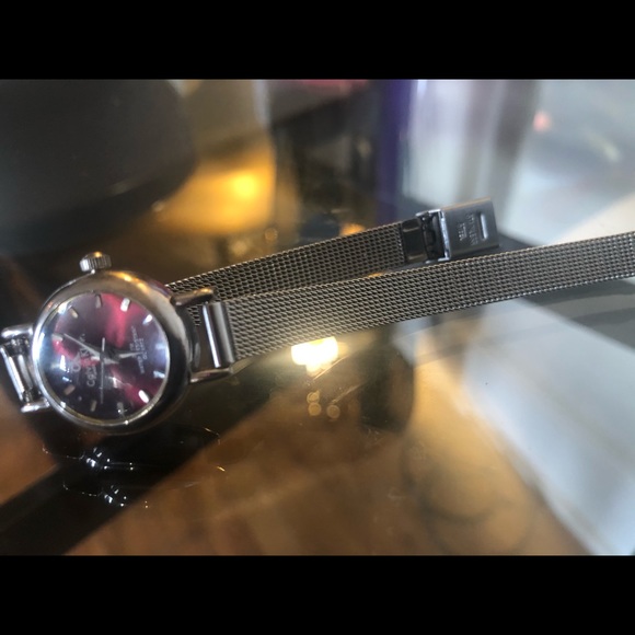 CALVIN KLEIN WOMEN’S WATERPROOF WATCH 1685 - Picture 3 of 7